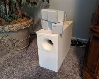 Bose Bass And Speakers With Ceiling Mounts