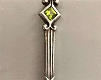 $30 Sterling silver art deco pin with peridot 