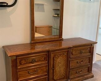 https://connect.invaluable.com/randr/auction-lot/vintage-stanley-chest-of-draers-w-tall-mirror_80D4C428E1
