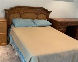 https://connect.invaluable.com/randr/auction-lot/full-size-w-headboard_0554CEDB06