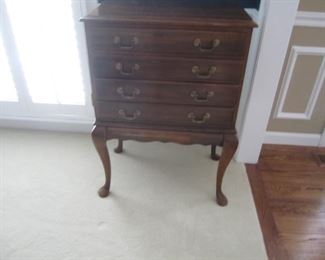 FLATWARE CHEST