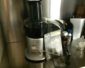 BREVILLE with tags juicer $80