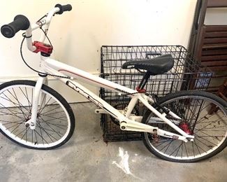 MCS Holeshot BMX bike