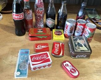 https://www.ebay.com/itm/124277105504	WL7066: 16 Pieces of Coke / Coca Cola Local Pickup	Auction
