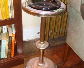 Floor Standing Cigar Smokers Portable Ashtray and Stand. Fine chrome finish.  Pleae notify Winston Churchill.