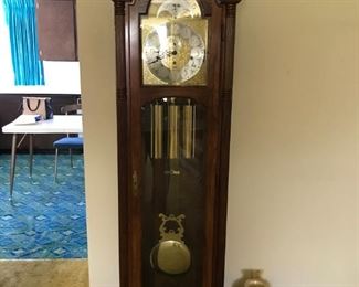 DQ Grandfather Clock Entire Picture
