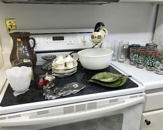 all kinds of kitchen items