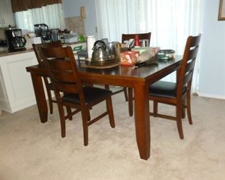 Really nice table & chairs
