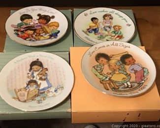 Lot of 4 Avon Collectible Miniature Plates
