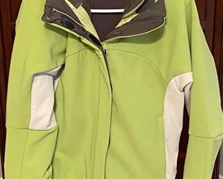 Lady’s Salomon ski jacket size medium 