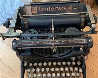 Another Antique Underwood Typewriter