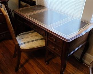 Leather top Desk by Sligh w/ chair $295