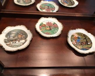 Collectible Currier and Ives plates. 
