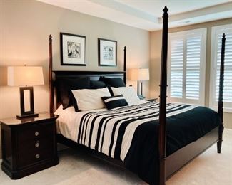 Lane 4 Poster King Bedroom Set