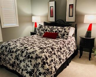 Full/Queen Bed Set