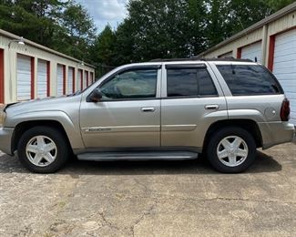 Call Diane to Purchase 205 799-4166.                         2003 Chevrolet Trailblazer LTZ
163,283 miles
In really good condition 
$3,500