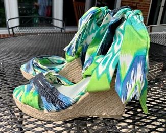Colorful wedges.