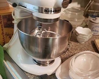 Kitchen Aide Mixer