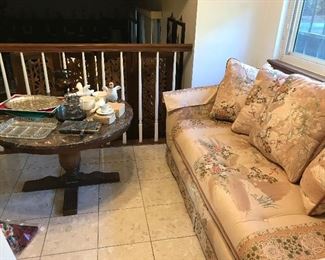 Love seat and couch in perfect condition 