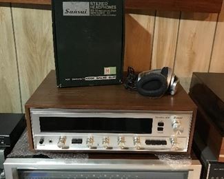 Sansui 9900Z Synthesizer . Sansui Gold State 3500 receiver. Amazing condition. Sansui SS 10 --2 way earphones look like new in box.