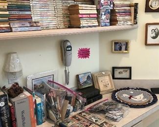 Baseball cards & books 