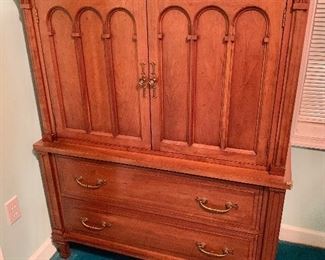 $250 Davis Cabinet Company solid cherry bachelor's chest 54"H x 43"W x 19"D  