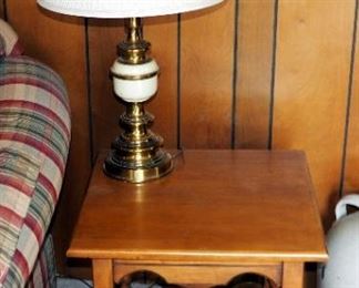 Turned Wood End Table, 21.5" x 21" x 21", Includes 32" Brass Pedestal Table Lamp