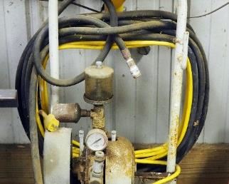 Gast Texture Paint Pump Compressor, Model 1065-P38D, Includes Pattern Pistol And Hopper
