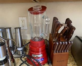 Waring Pro Blender    Emojoy Knife Set