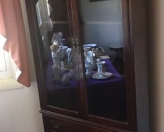 Lighted china cabinet 