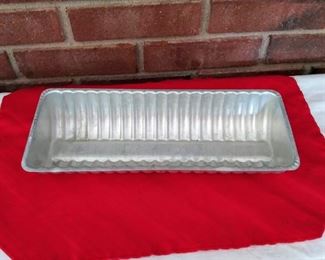 Aluminum Ribbed Loaf Pan 