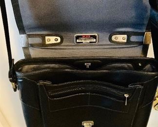 ALT-View: VTG TUMI Black Leather messenger laptop bag. ===> $175