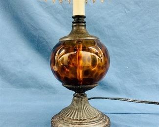 Alt-View: Glass Tortoise Shell table lamp ===> $ 45