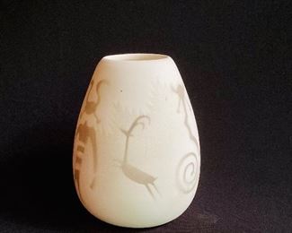  Hozoni ANCIENT SHADOWS Windwhistle Vase M REDHORSE DINI Native American 5"x3.5” ===$25