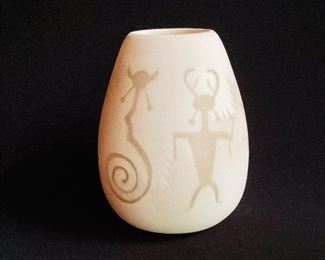 Alt-View:  Hozoni ANCIENT SHADOWS Windwhistle Vase M REDHORSE DINI Native American 5"x3.5” ===$25
