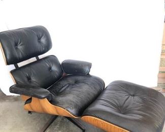 Eames Herman Miller Lounge Chair