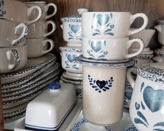 Perfect condition Blue Hearts Jay and Corelle 8 pc. Set.  Over 130+ pieces in the collection, including coasters, napkins, placemats, rugs