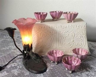 RH514 Pink lamp and salt bowls