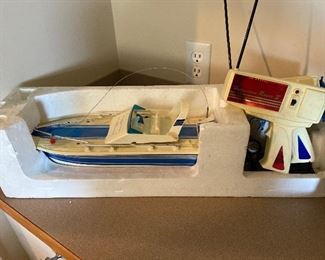 Hurricane Racer lll remote control boat $60 Not been tested