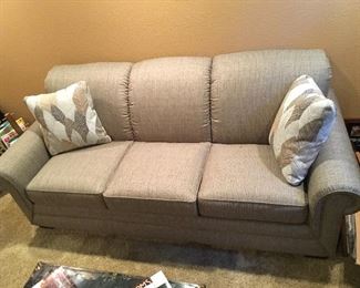 Pristine Brashears Fine Furniture Queen Sleeper Sofa.