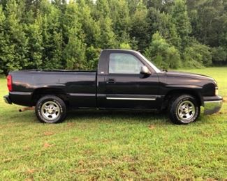 Black 2004 Chevy Silverado 