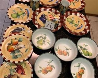 6 L dinner plates, 6 dessert, 5 bowls, 5 cups. Lenox WinterGreetings Everyday, Tartan by Catherine McClang