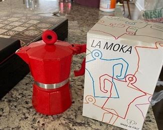 Lamoka single serve Coffee/Tea pot $10