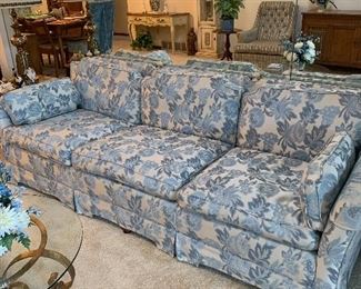 Vintage Blue & White Sofa. Regency Finials. 