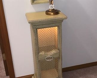 Regency lighted hall stand with matching mirror. 