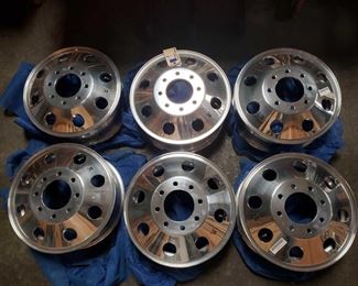 150	
6 Alcoa Wheels For GMC Canyon Lands
16"6"