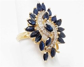 500	

14k Gold Ring With Sapphire And Diamonds, 9g
Weighs Approx 9g Size 7.5