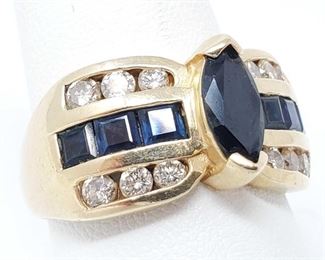 14K Gold Ring With Sapphire and Diamonds weighs 7.7g and is a size 9.5