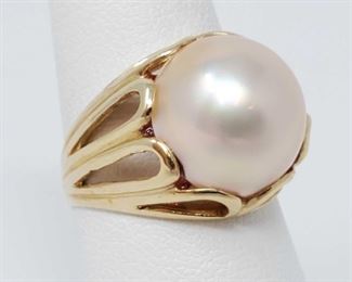 530	

14k Gold Ring, 5.2g
Weighs Approx 5.2g Size 7