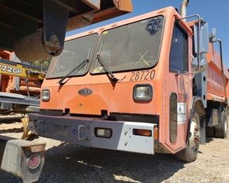 220	

2008 Crane Carrier Co. Low Entry
Year: 2008
Make: Crane Carrier Co.
Model: Low Entry (LE2/LD2/LW2/LT2/ST2/SD2)
Vehicle Type: Truck
Mileage:
Plate:
Body Type:
Trim Level:
Drive Line: 4x2
Engine Type: L6, 8.9L (540 CID)
Fuel Type: NG
Horsepower: 250-324HP
Transmission:
VIN #: 1CYCAZ4838T048597